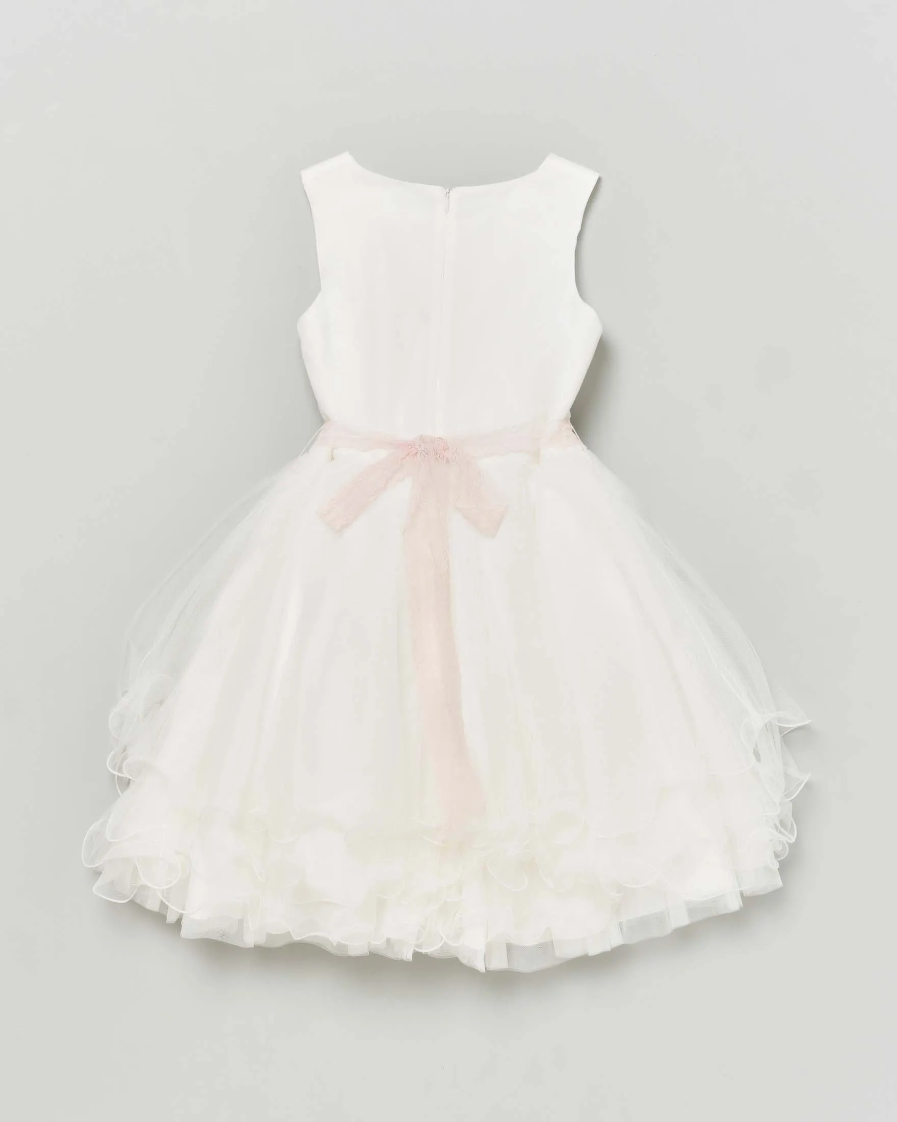 Abito corto bianco senza maniche con gonna in tulle e fascia rosa ricamata con fiori 6 mesi