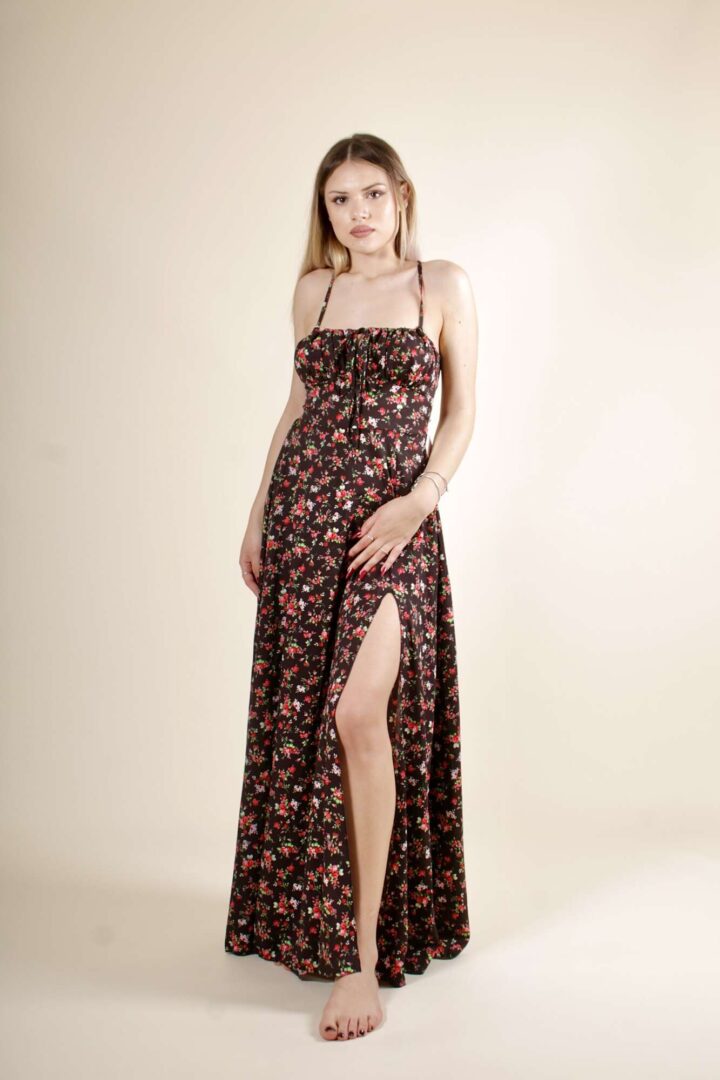 Abito Fiori Spacco Lungo – Nero