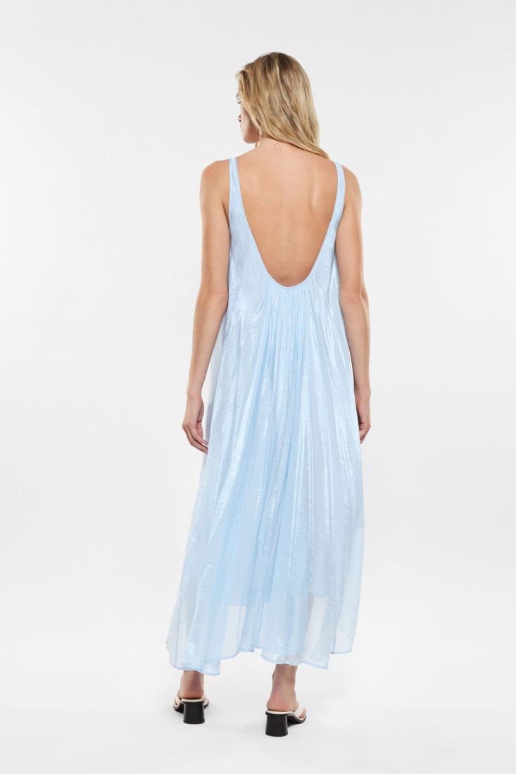 Abito lungo in tulle con scollo a U