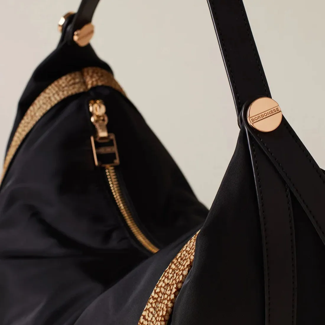 Borsa Borbonese Hobo New Orbit Medium in tessuto riciclato
