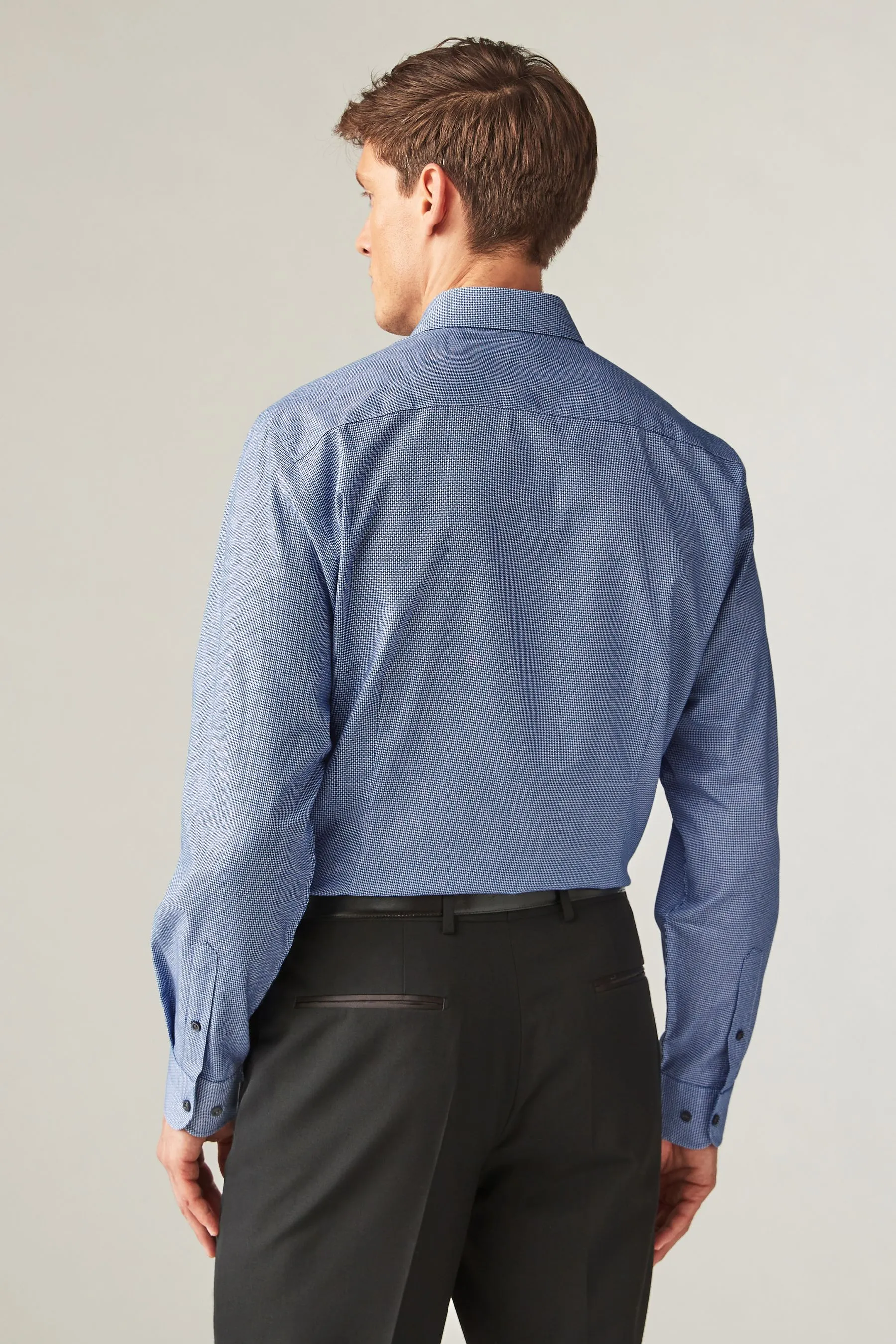 Camicia con polsino singolo testurizzato di facile manutenzione    