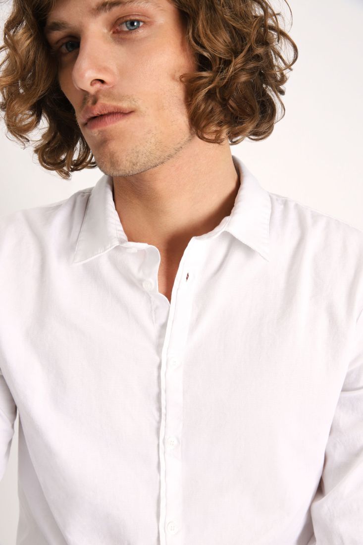 Camicia monocolour con colletto classico