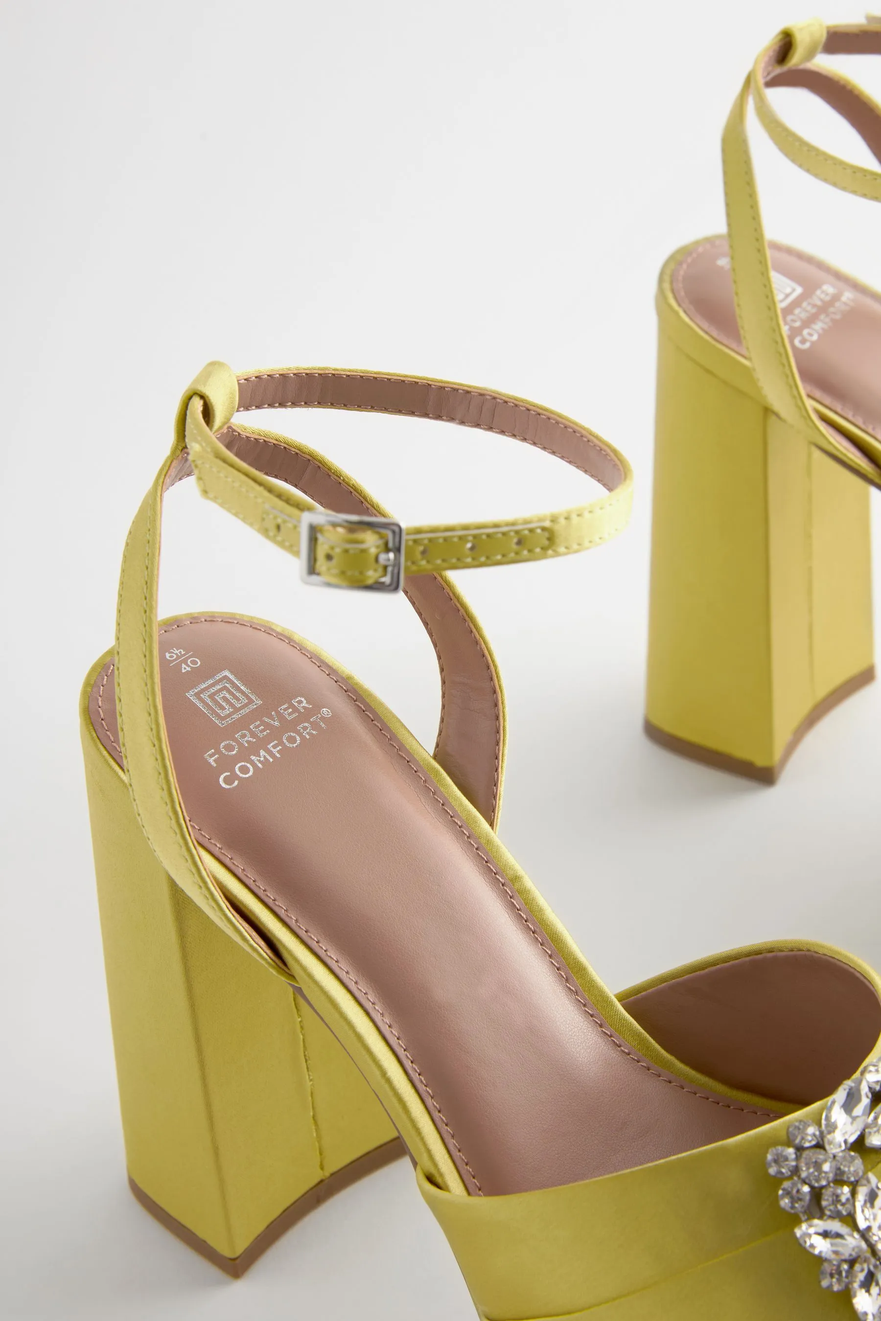 Forever Comfort® - Sandali con zeppe gioiello