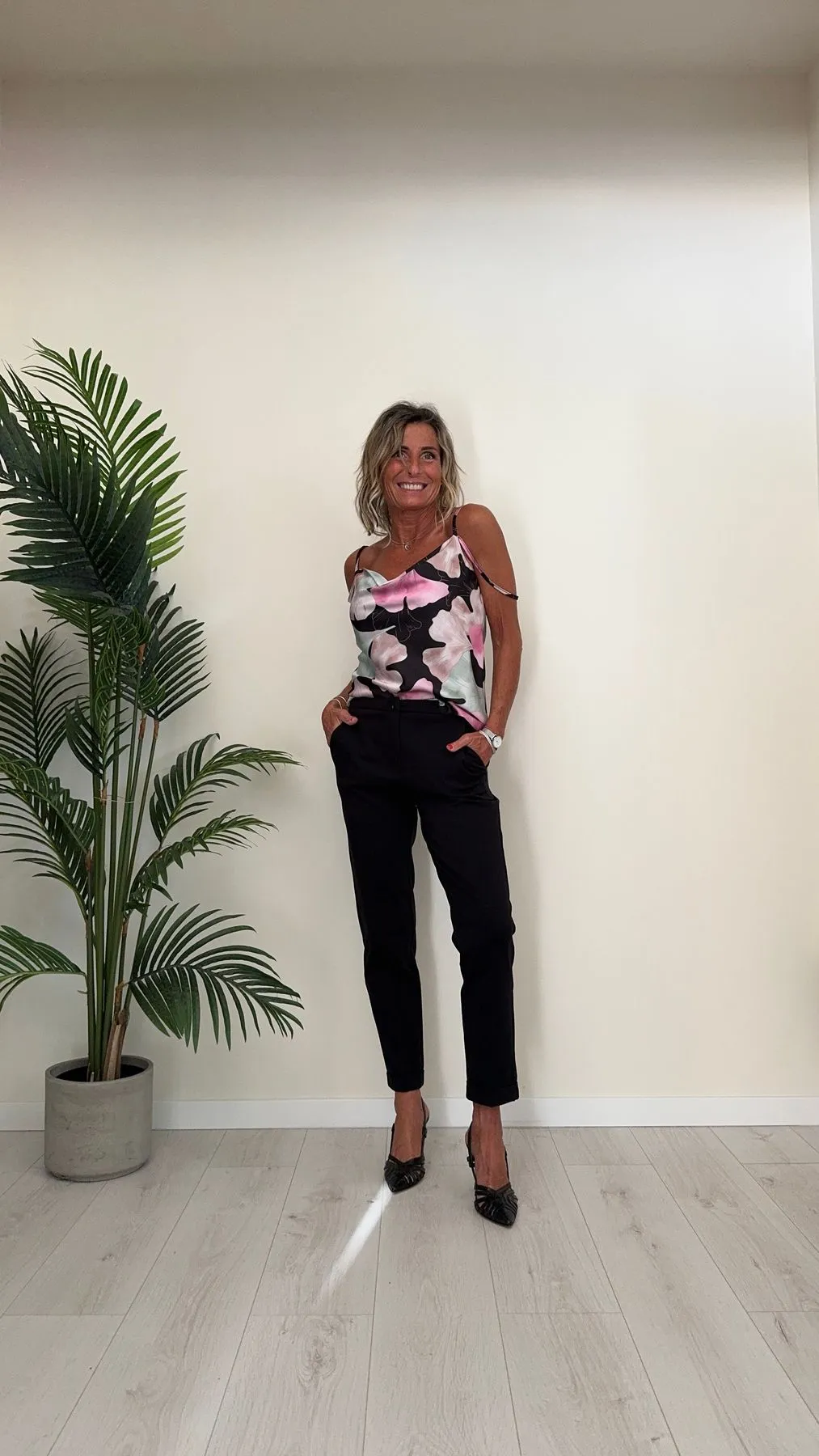 GIORGIA & JHONS - 60060SS24 - PANTALONE TASCA UOMO, ELASTICIZZATO CON RISVOLTINO