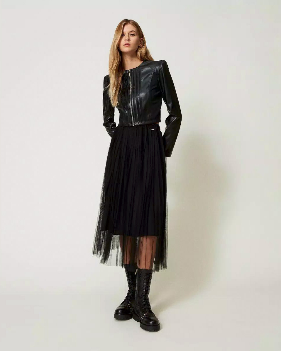 Gonna midi nera in tulle plissettato con elastico inserito in vita
