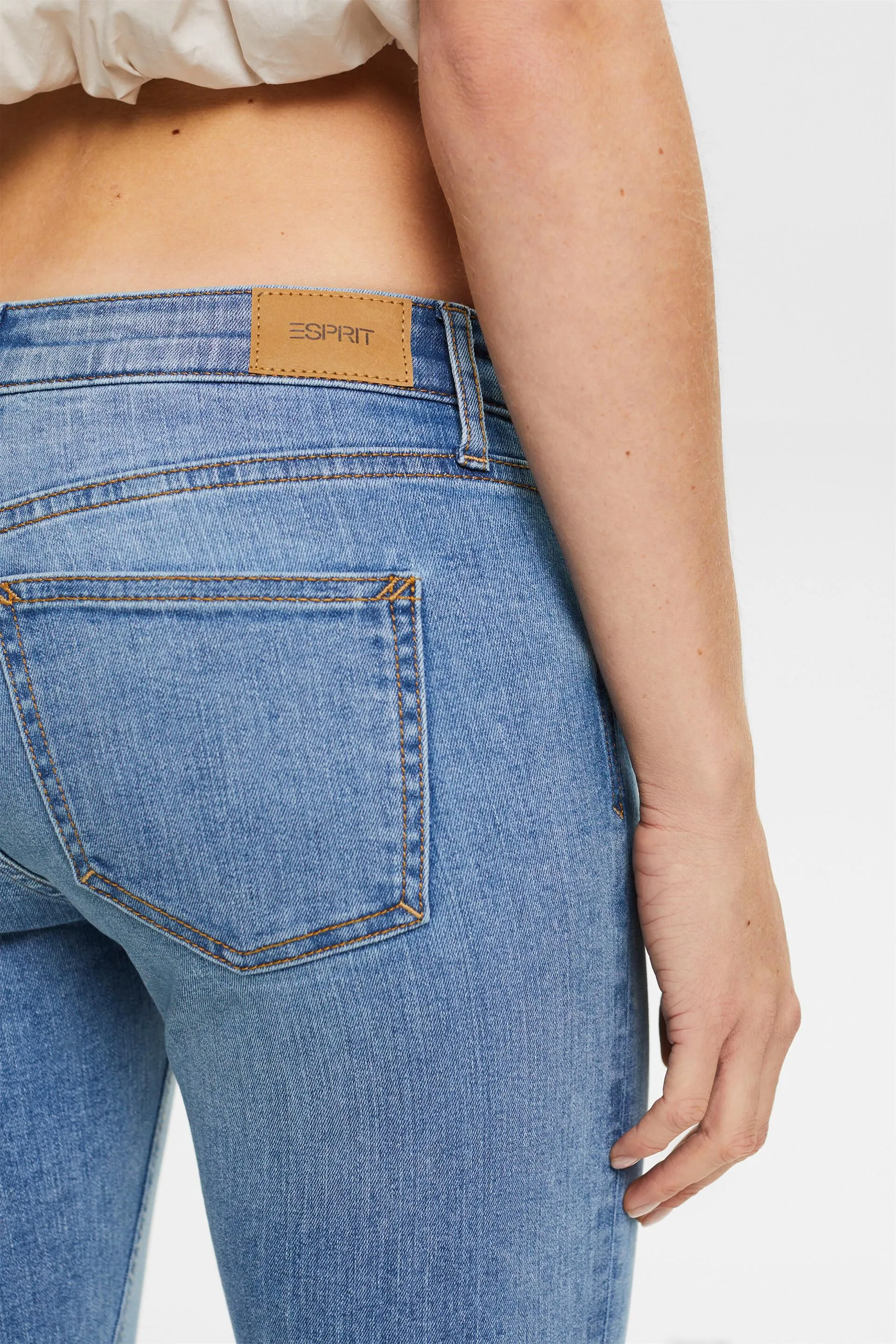 Jeans Capri a vita media