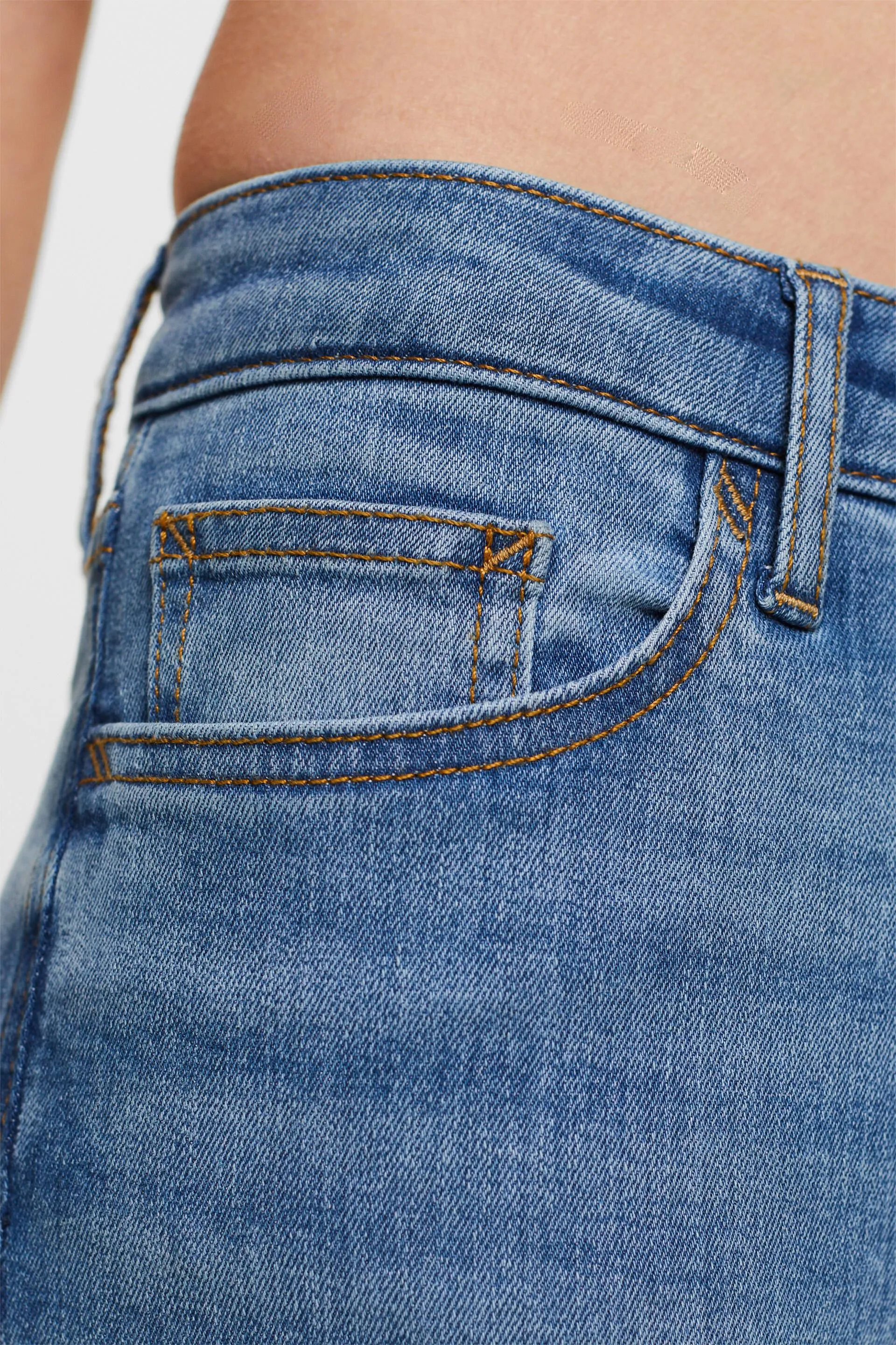 Jeans Capri a vita media