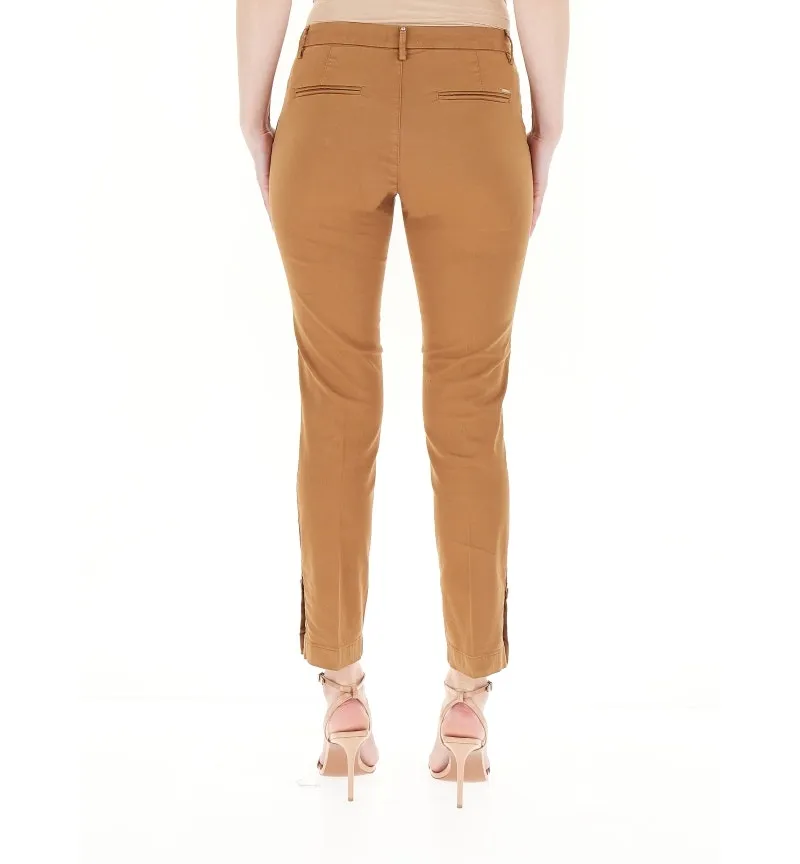Pantalone chino