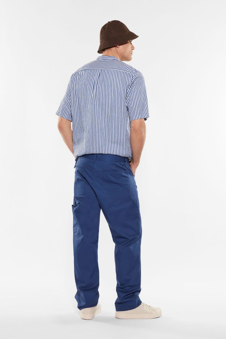 Pantaloni straight monocolour con cinque tasche
