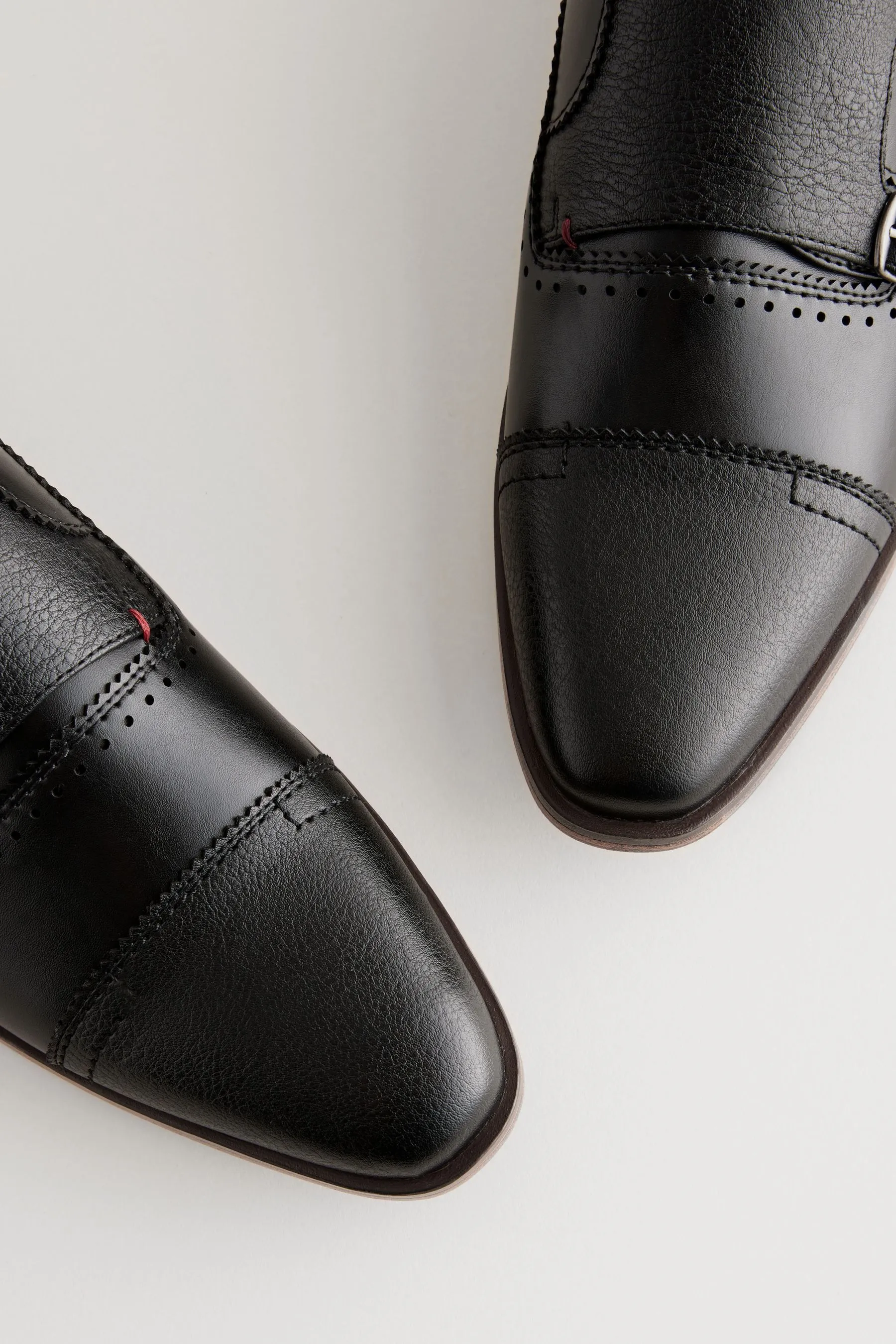 Scarpe con punta rinforzata con fibbia    
