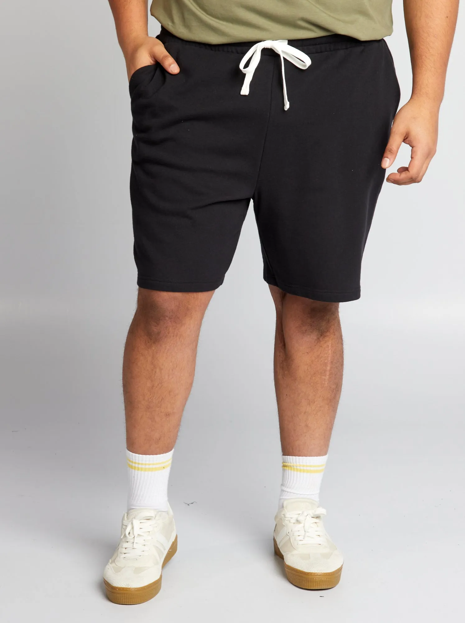 Shorts in tessuto felpato - nero