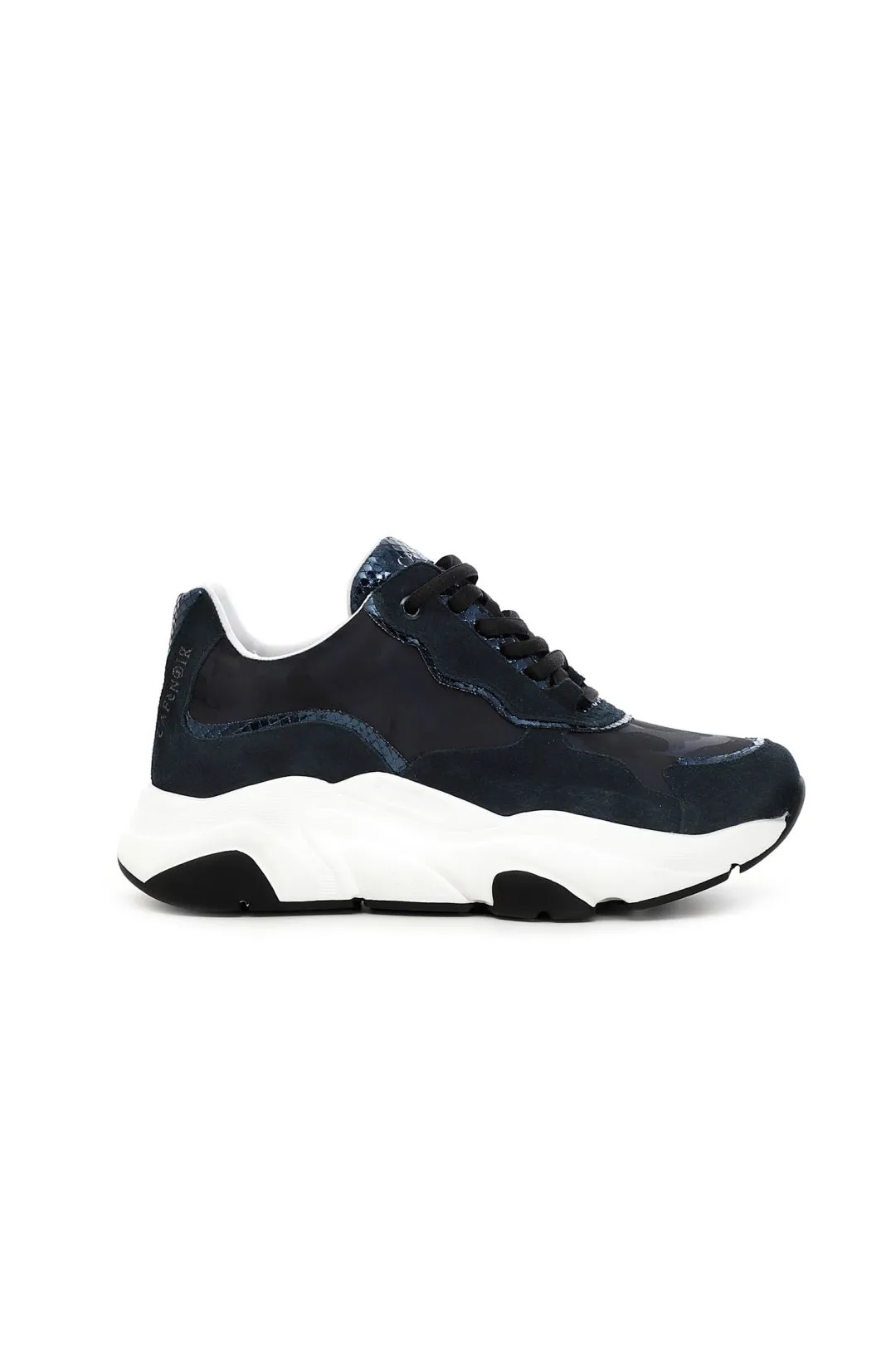 sneakers in crosta e tessuto mimetico