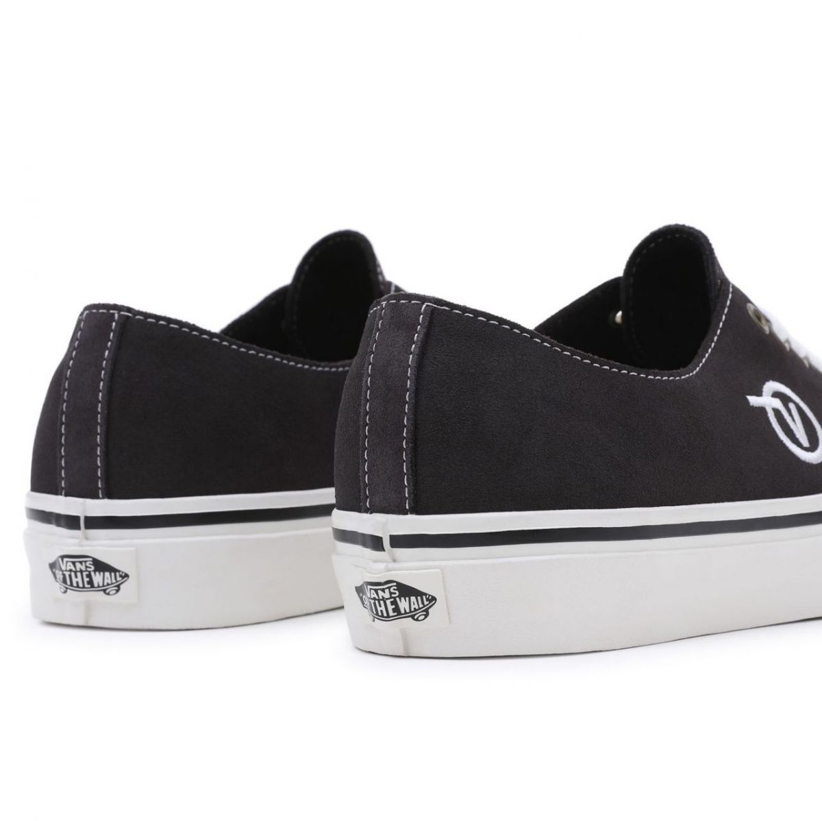 SNEAKERS Uomo VANS PREMIUM AUTHENTIC ANAHEIM VN0005UC BLA BLACK