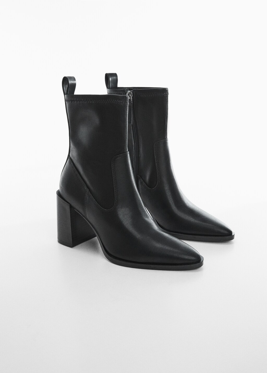 Stivaletti zip tacco