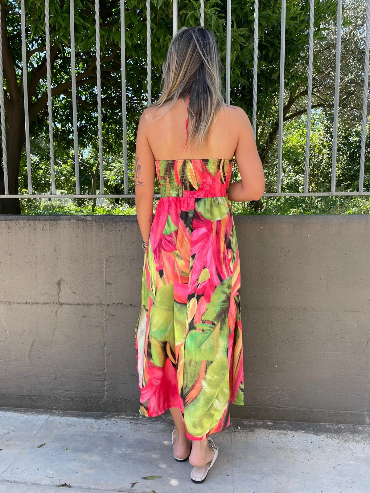 Vestito lungo fantasia astratta cut-out