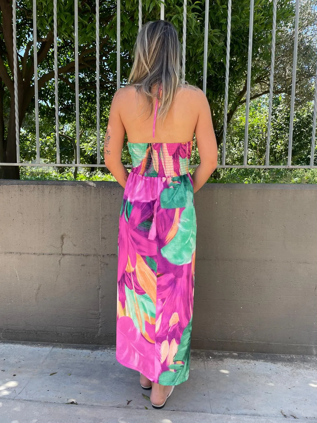 Vestito lungo fantasia astratta cut-out